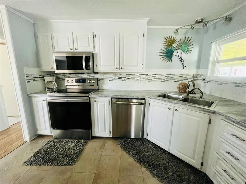Picture of 211 Pinebark Drive, Palm Harbor FL 34684