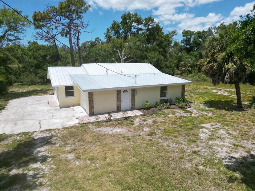 Picture of 1136 Davis Ln, Englewood FL 34224