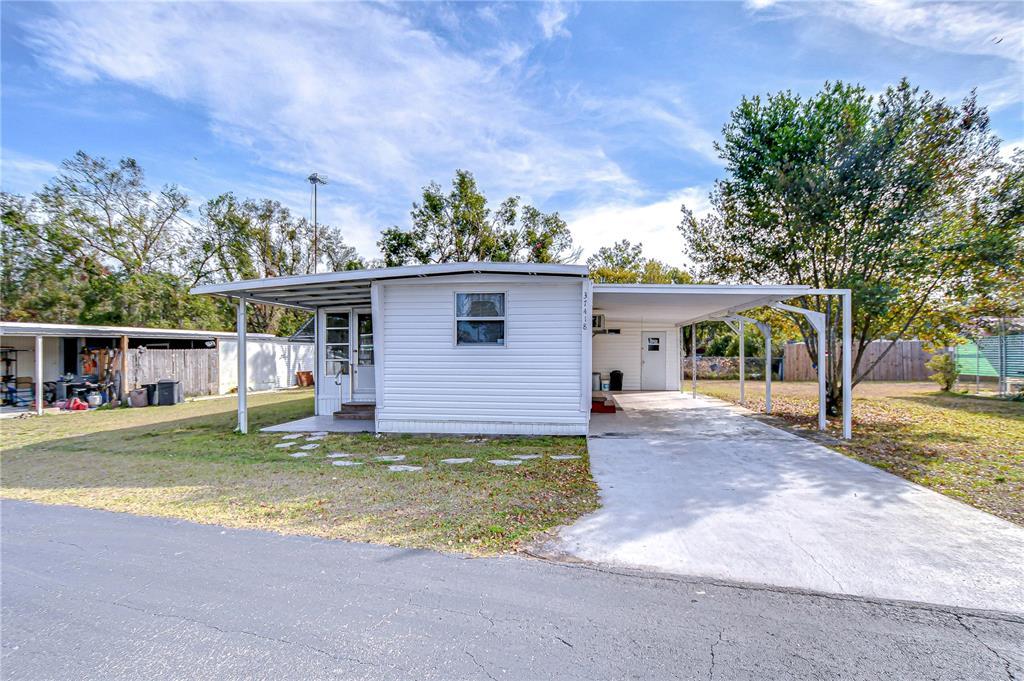 Picture of 37418 Hammond Drive, Zephyrhills, FL 33541