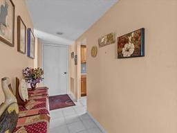 Picture of 134 Mariner Drive Unit 134, Tarpon Springs, FL 34689