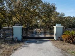 Picture of 4950 SE 212Th Court, Morriston, FL 32668