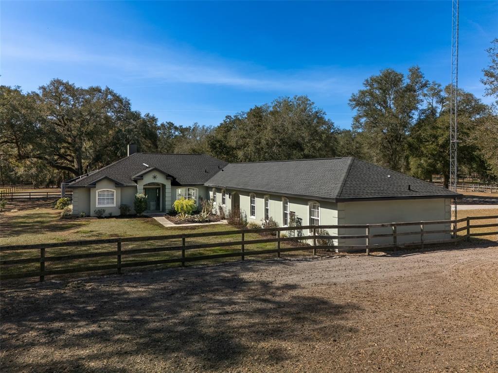 Picture of 4950 SE 212Th Court, Morriston, FL 32668
