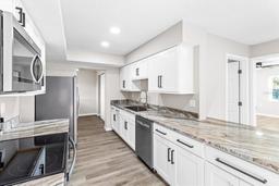 Picture of 1304 NE 5Th Avenue, Crystal River, FL 34428