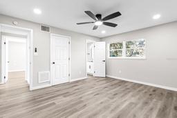 Picture of 1304 NE 5Th Avenue, Crystal River, FL 34428