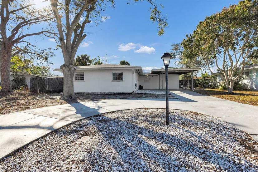 Picture of 2743 Fountain Place, Sarasota FL 34235