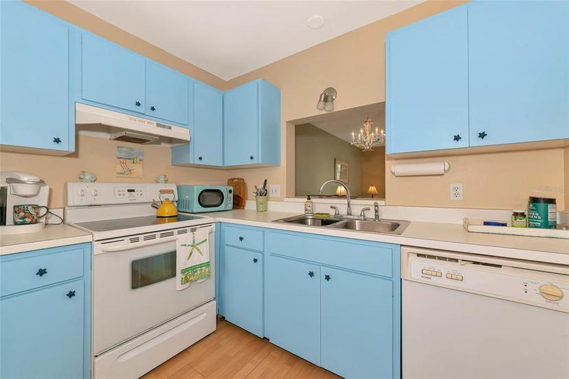 Picture of 535 Spring Lakes Boulevard, Bradenton FL 34210