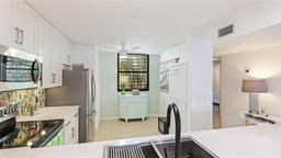 Picture of 307 Timberlake Drive Unit 307, Bradenton, FL 34210