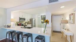 Picture of 307 Timberlake Drive Unit 307, Bradenton, FL 34210