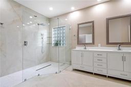 Picture of 231 Chestnut Ridge Street, Winter Springs, FL 32708
