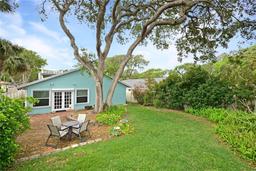 Picture of 806 E 21St Avenue, New Smyrna Beach, FL 32169