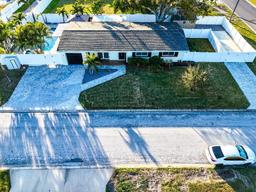 Picture of 4292 Maple Street Ne, St Petersburg, FL 33703