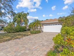 Picture of 805 Anchors Way, Tarpon Springs, FL 34689