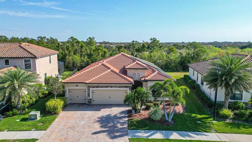 Picture of 20590 Granlago Drive, Venice FL 34293