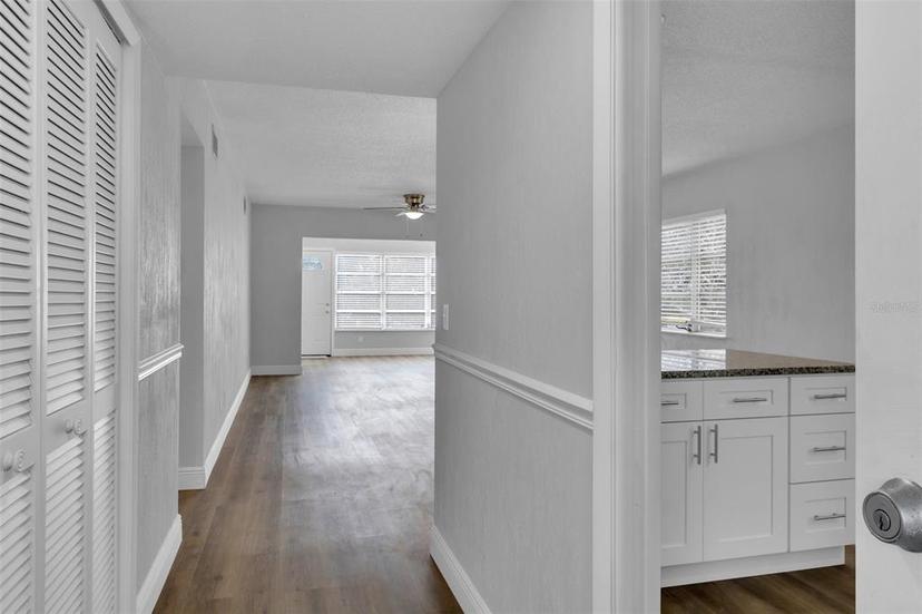 Picture of 2351 Irish Lane Unit 21, Clearwater FL 33763