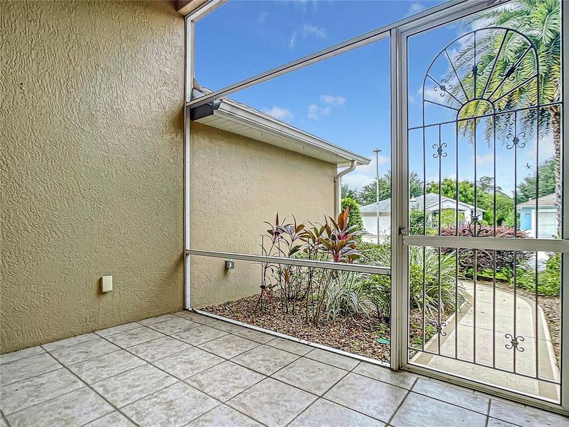 Picture of 4985 Rainbow Trout Road, Tavares FL 32778