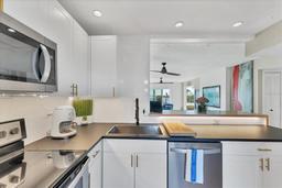 Picture of 4500 Gulf Of Mexico Dr Unit 305, Longboat Key, FL 34228