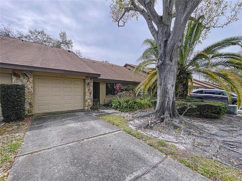 Picture of 9888 Lake Seminole Drive E, Largo FL 33773