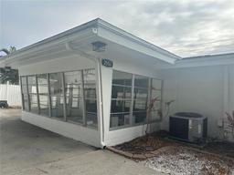 Picture of 3553 Center Circle, Largo, FL 33774