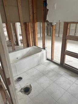 Picture of 3553 Center Circle, Largo, FL 33774