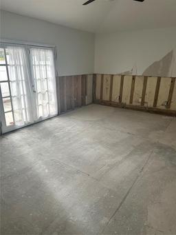 Picture of 3553 Center Circle, Largo, FL 33774