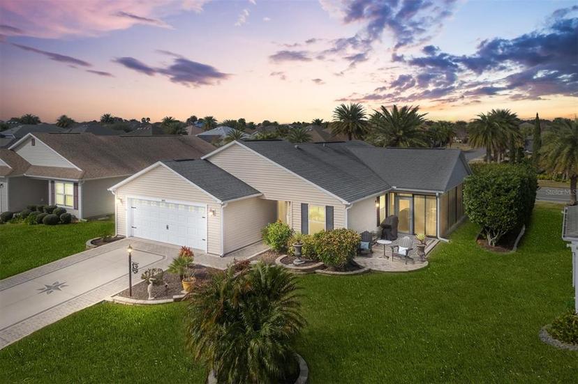 Picture of 893 Fenwick Loop, The Villages FL 32163