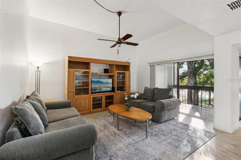 Picture of 600 Cranes Way Unit 206, Altamonte Springs FL 32701