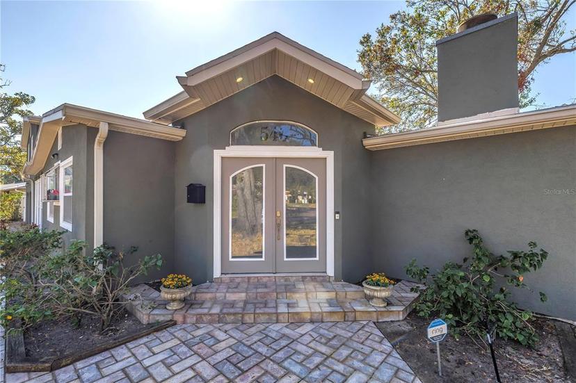 Picture of 540 Villagrande Avenue S, St Petersburg FL 33707