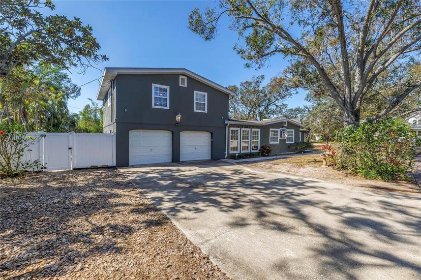Picture of 540 Villagrande Avenue S, St Petersburg FL 33707