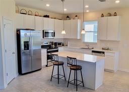 Picture of 648 Daring Drive, Davenport, FL 33837