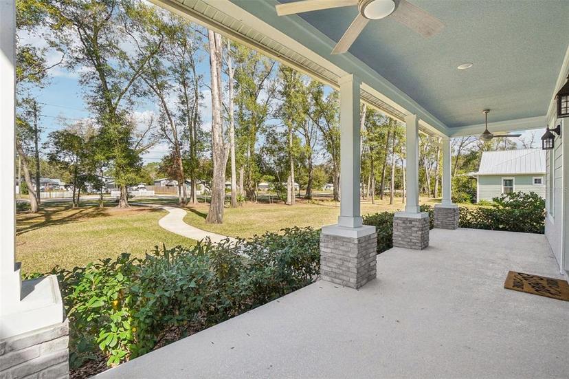 Picture of 475 W Main Street, Lake Helen FL 32744