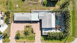 Picture of 351 S Mccall Road, Englewood, FL 34223