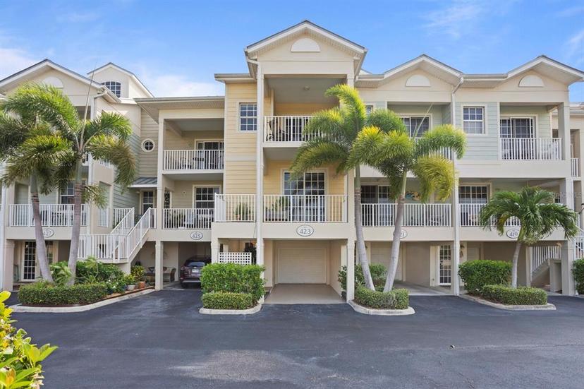 Picture of 423 Bahia Beach Boulevard, Ruskin FL 33570