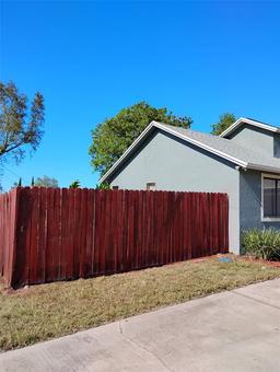 Picture of 1886 Elkcam Boulevard, Deltona, FL 32725