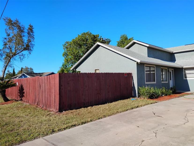 Picture of 1886 Elkcam Boulevard, Deltona FL 32725