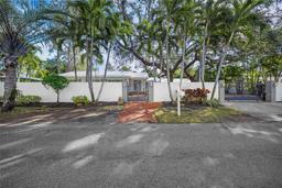 Picture of 3331 Old Oak Drive, Sarasota, FL 34239