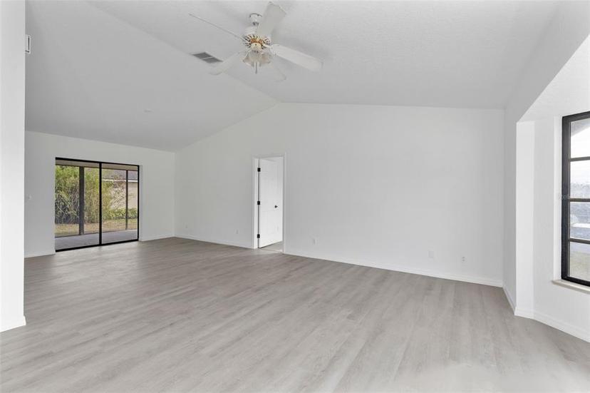 Picture of 10420 Vista Del Sol Circle, Clermont FL 34711