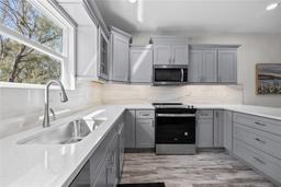 Picture of 156 SW Kimberly Lane, Lake City, FL 32024