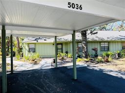 Picture of 5036 Barrington Circle Unit 2401, Sarasota, FL 34234