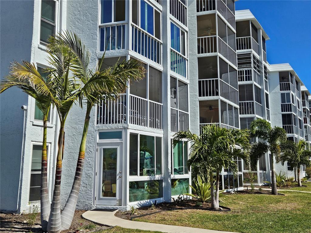 Picture of 4900 38Th Way S Unit 201, St Petersburg, FL 33711