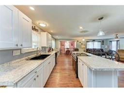 Picture of 921 Faith Circle E Unit 40, Bradenton, FL 34212