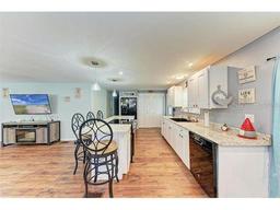 Picture of 921 Faith Circle E Unit 40, Bradenton, FL 34212