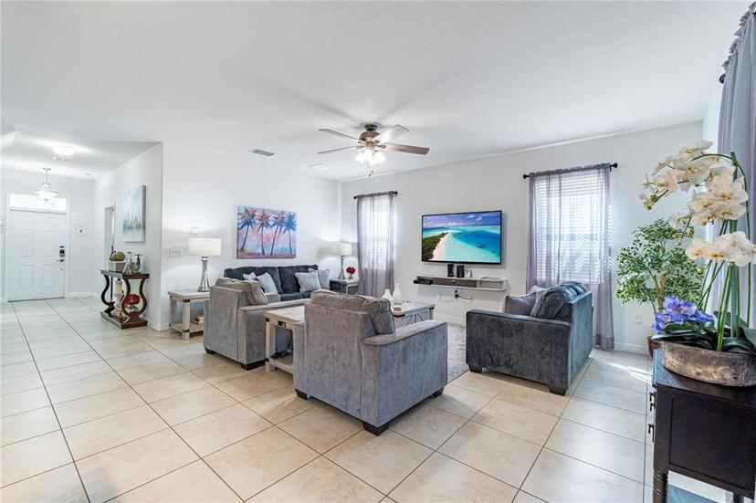 Picture of 9024 Shadow Mountain Street, Davenport FL 33896