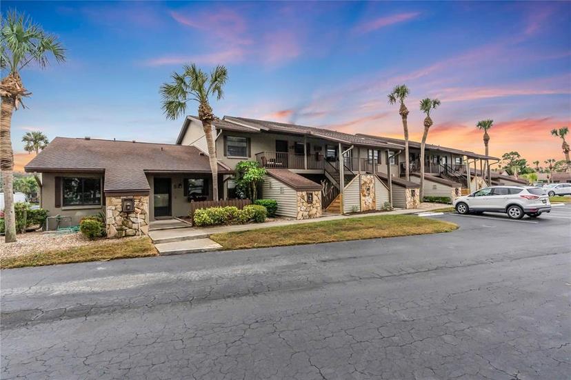 Picture of 927 Capri Isles Boulevard Unit 7, Venice FL 34292