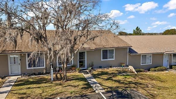 Picture of 30215 Tavares Ridge Boulevard Unit 11, Tavares FL 32778