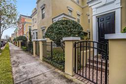 Picture of 2419 Victoria Gardens Lane, Tampa, FL 33609