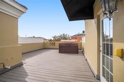 Picture of 2419 Victoria Gardens Lane, Tampa, FL 33609