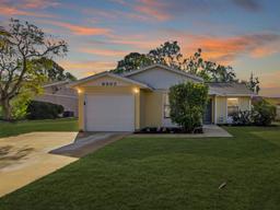 Picture of 6507 36Th Avenue Drive W, Bradenton, FL 34209