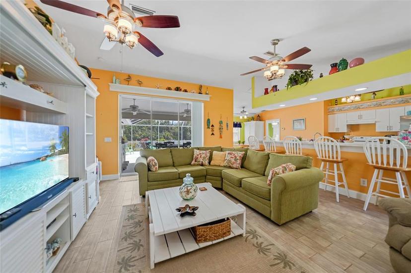 Picture of 20 Medalist Circle, Rotonda West FL 33947