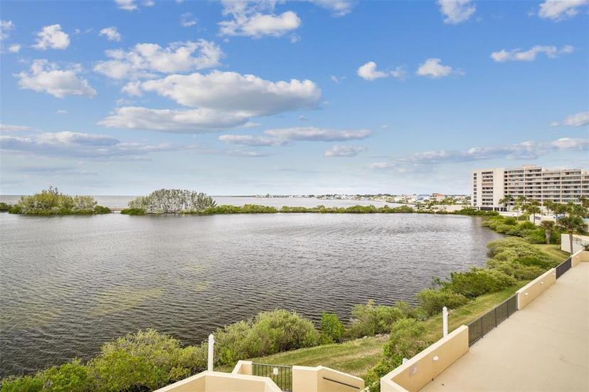Picture of 5915 Sea Ranch Drive Unit 308W, Hudson FL 34667