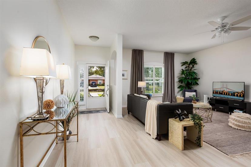 Picture of 351 46Th Avenue N, St Petersburg FL 33703